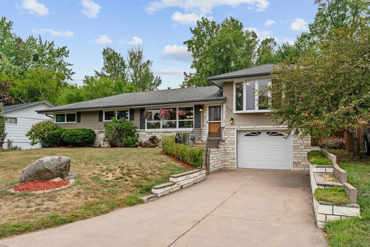 810 Oakwood Drive, New Brighton, MN 55112 - #1