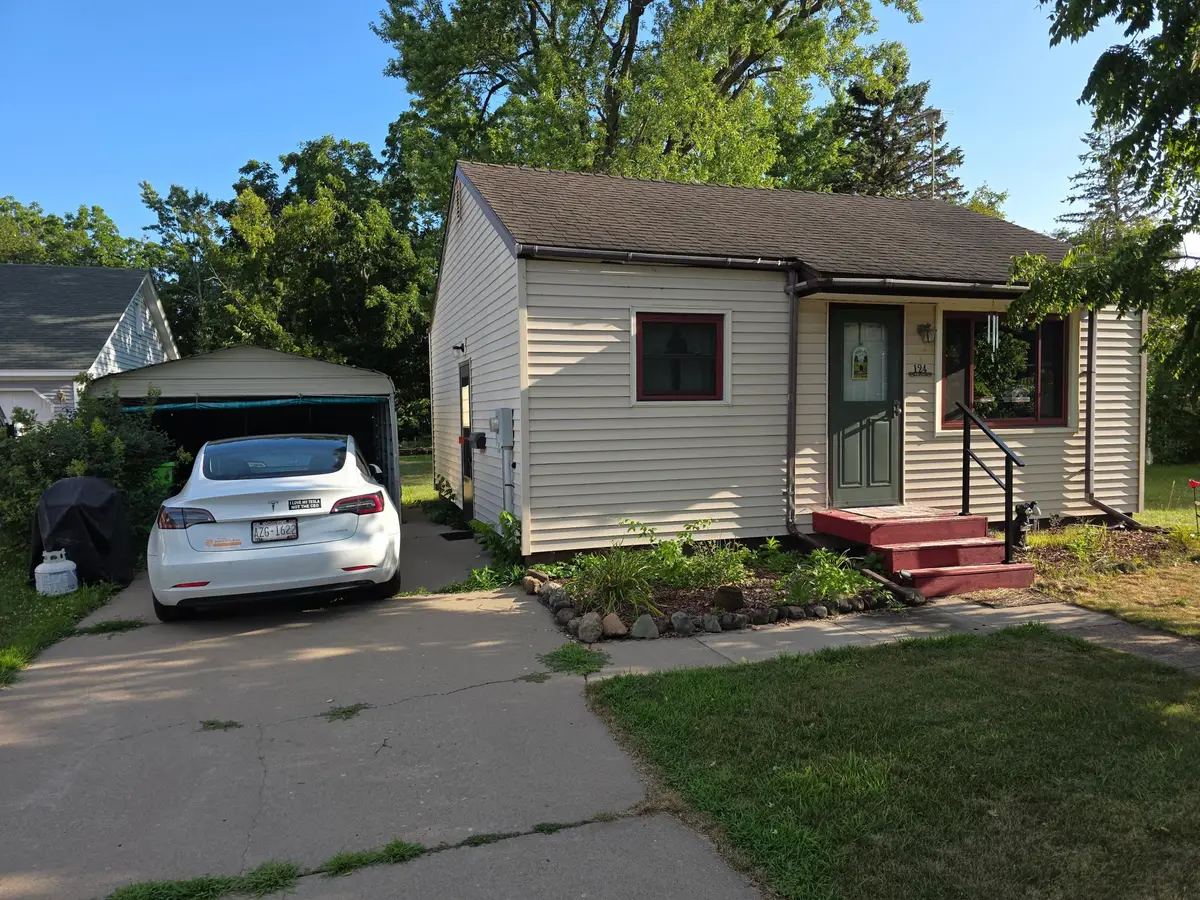 124 W 6th Street, New Richmond, WI 54017 - #1