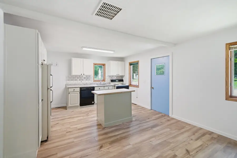 18 Ann Street S, Minnesota Lake, MN 56068 - #3