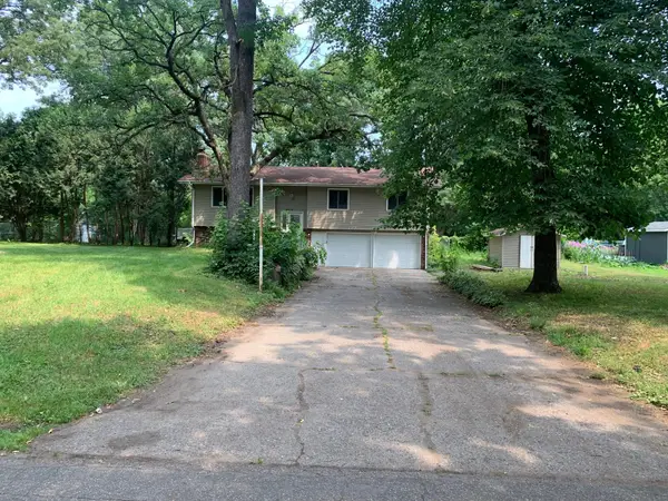 8914 37th Street N, Lake Elmo, MN 55042