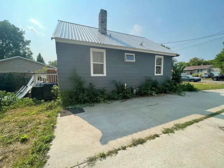 1205 3rd Avenue S, Moorhead, MN 56560 - #2