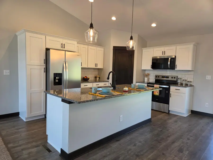 2 Marie Circle, Elysian, MN 56028 - #2