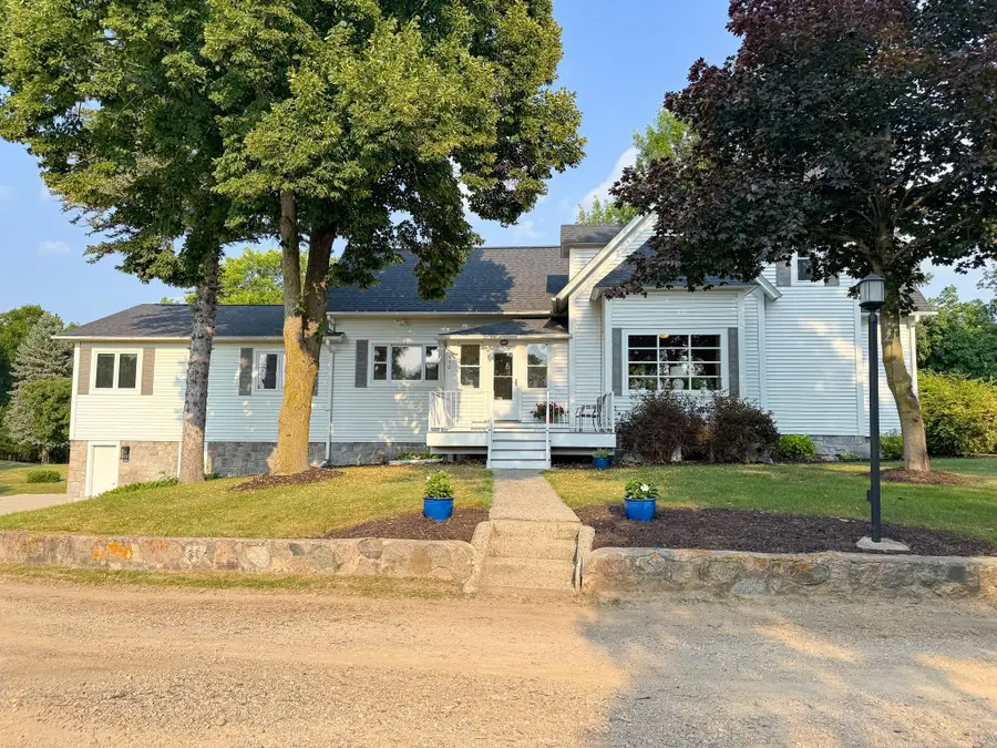 550 Guttenberg Heights, Fergus Falls, MN 56537 - #2