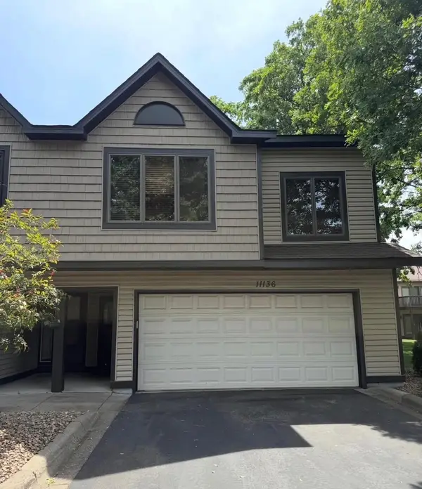 11136 Cottonwood Street Nw, Coon Rapids, MN 55448
