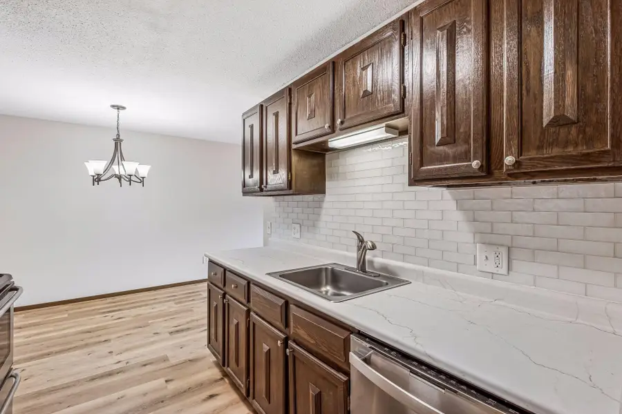 4009 Heritage Hills Drive #207, Bloomington, MN 55437 - #2