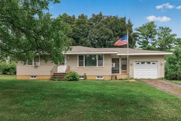6516 Elm Street, North Branch, MN 55056