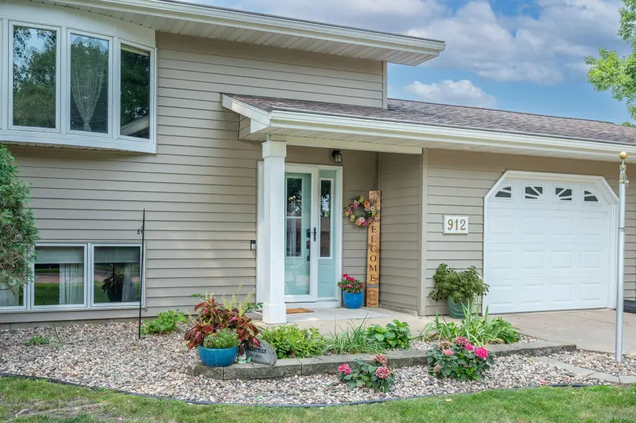 912 Shoreacres Drive, Fairmont, MN 56031 - #2