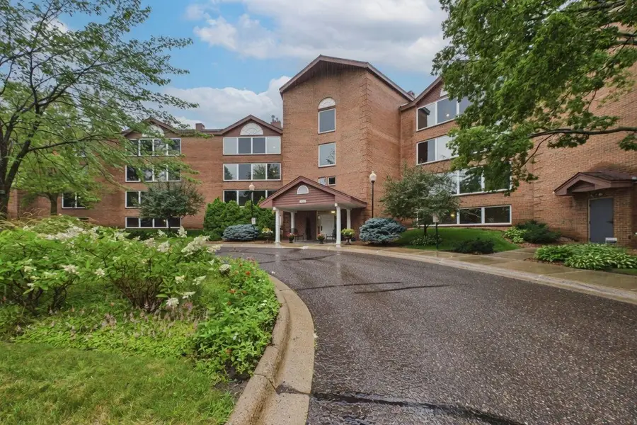 1021 Sibley Memorial Highway #204, Mendota Heights, MN 55118 - #2