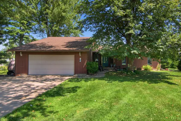 1105 Rustic Lane, Wabasha, MN 55981