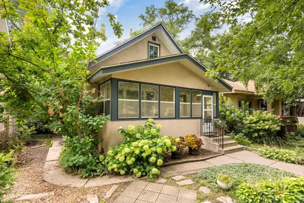 2410 35th Avenue S, Minneapolis, MN 55406
