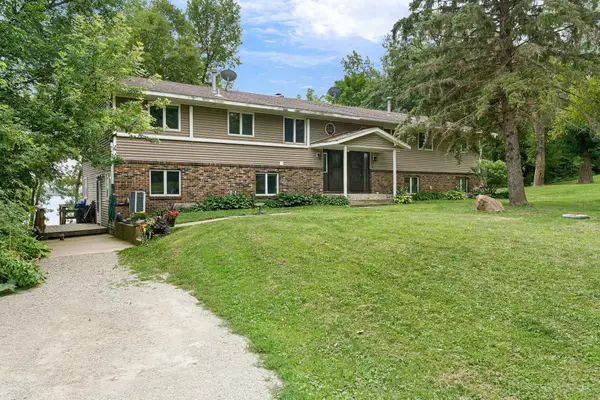 6950 French Lake Court, Faribault, MN 55021