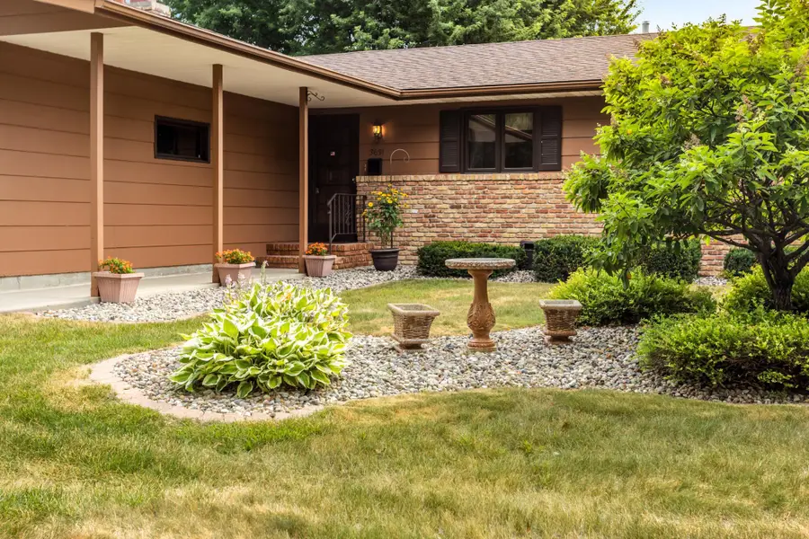 3631 Par Street N, Fargo, ND 58102 - #3