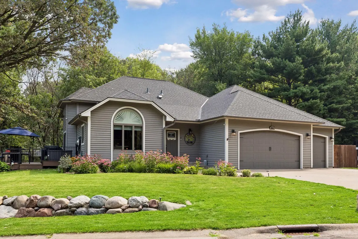 2041 Oakridge Street, Saint Paul, MN 55119 - #1