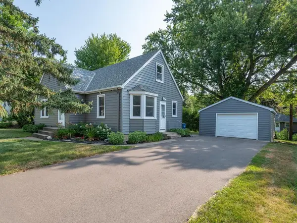 325 5th Avenue N, Hopkins, MN 55343