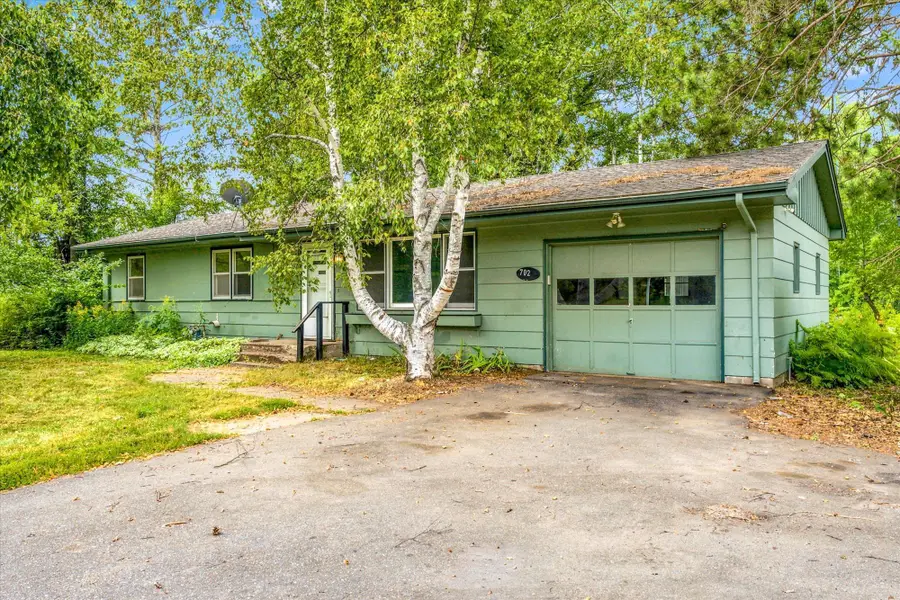 702 Power Avenue S, Hinckley, MN 55037 - #2