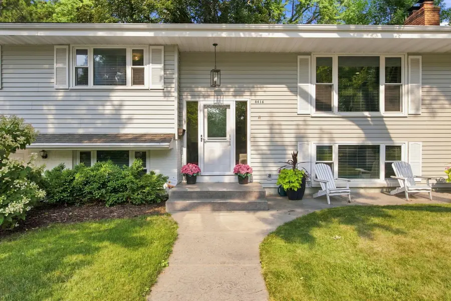 6616 Hillside Lane, Edina, MN 55439 - #3