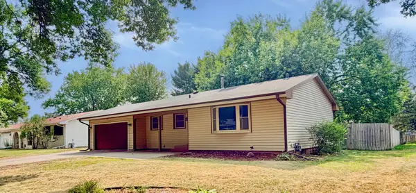 8001 Edgewood Avenue N, Brooklyn Park, MN 55445