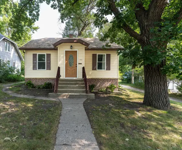 314 Birch Avenue W, Fergus Falls, MN 56537