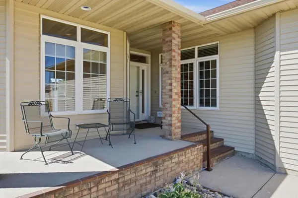 547 Allyson Circle, Moorhead, MN 56560
