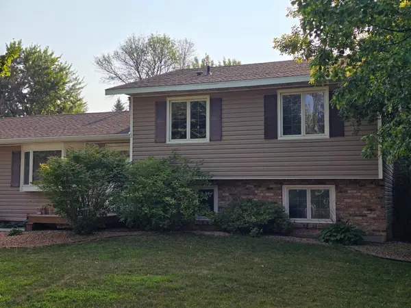 2575 Lamada Place, Owatonna, MN 55060