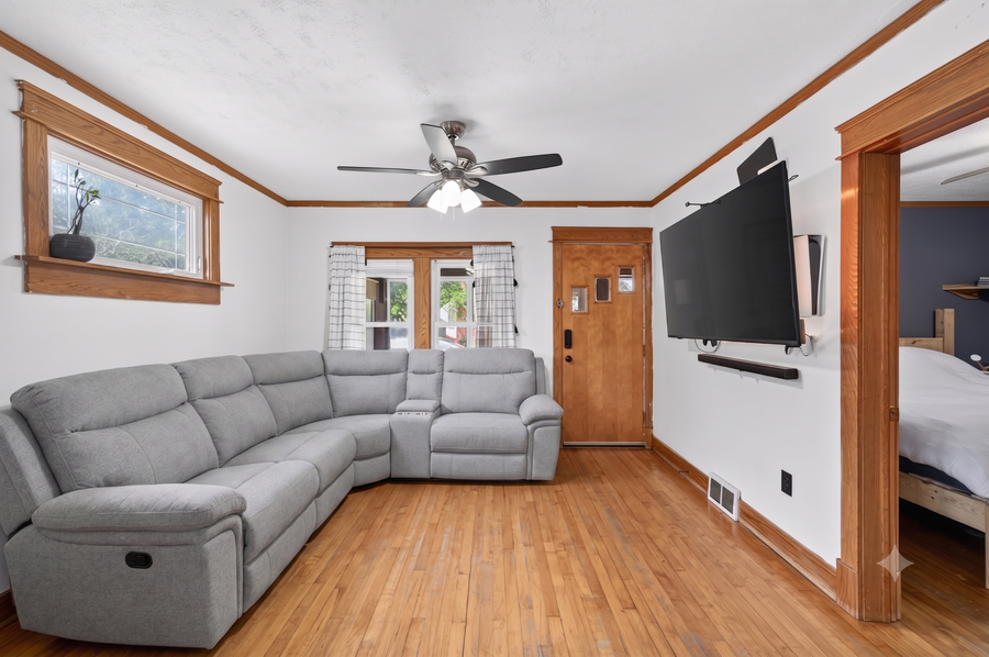 529 3rd Avenue S, South Saint Paul, MN 55075 - #2