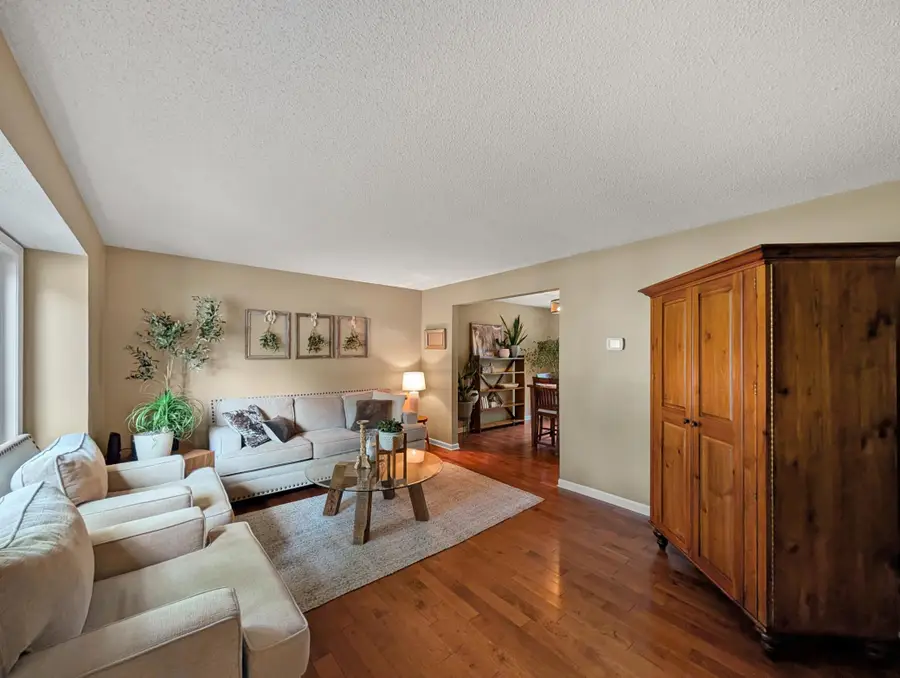 13655 Henna Court, Apple Valley, MN 55124 - #3