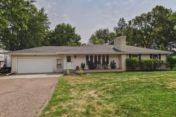 3287 Lake Elmo Avenue N, Lake Elmo, MN 55042
