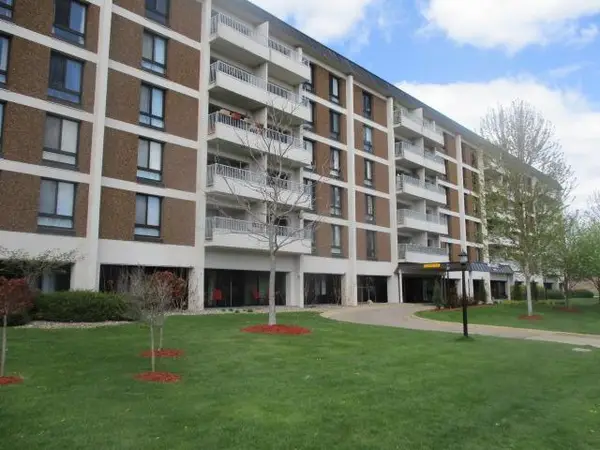 6400 York Avenue S #410, Edina, MN 55435