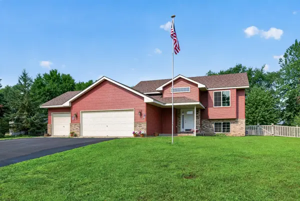 9899 Prescott Drive, Monticello, MN 55362