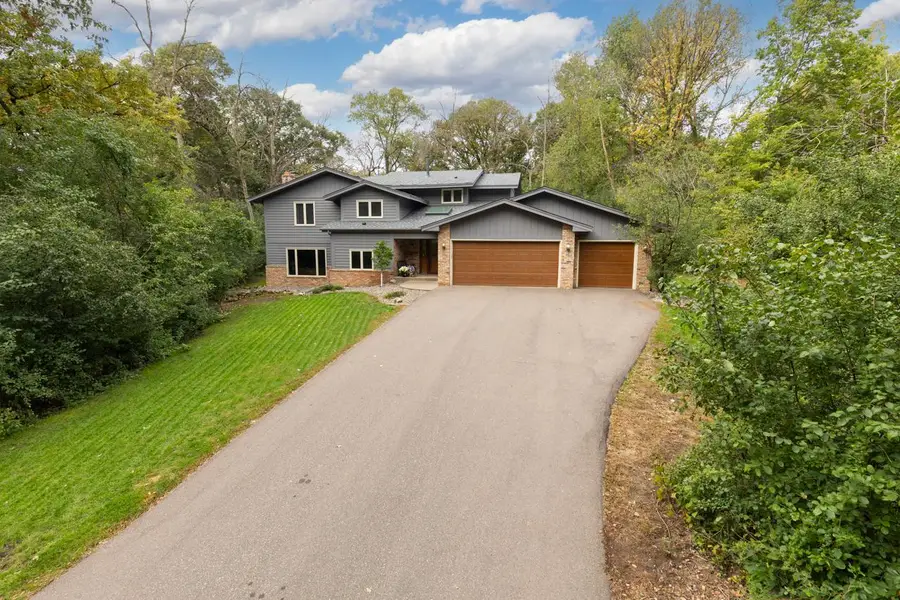 3200 Hazelwood W, Wayzata, MN 55391 - #3