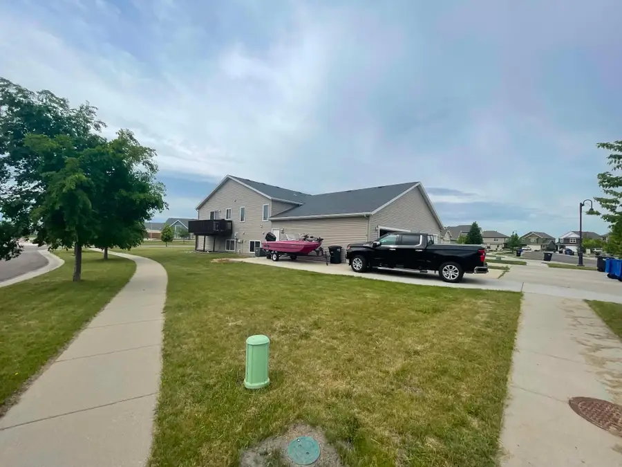 5509 44th Avenue S, Fargo, ND 58104 - #2