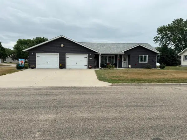 326 Rock River Drive, Edgerton, MN 56128