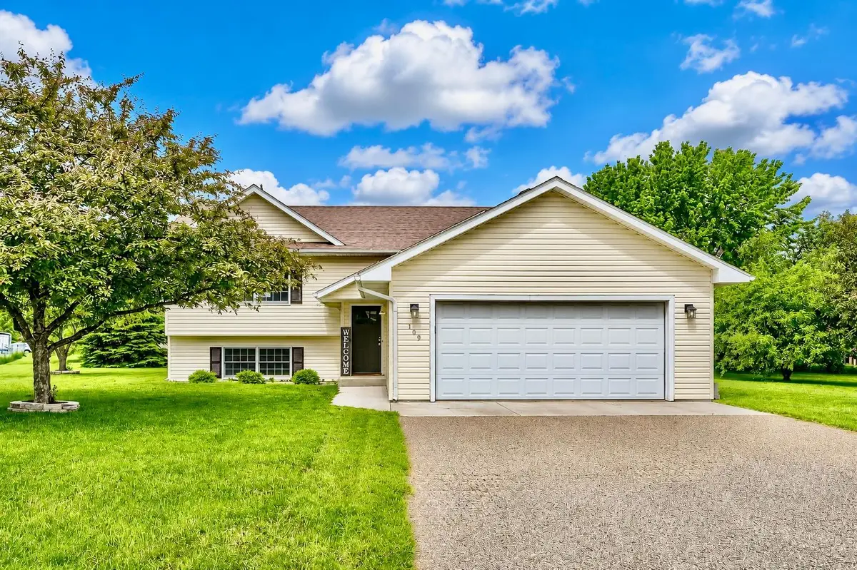 109 French Court, Roberts, WI 54023 - #1