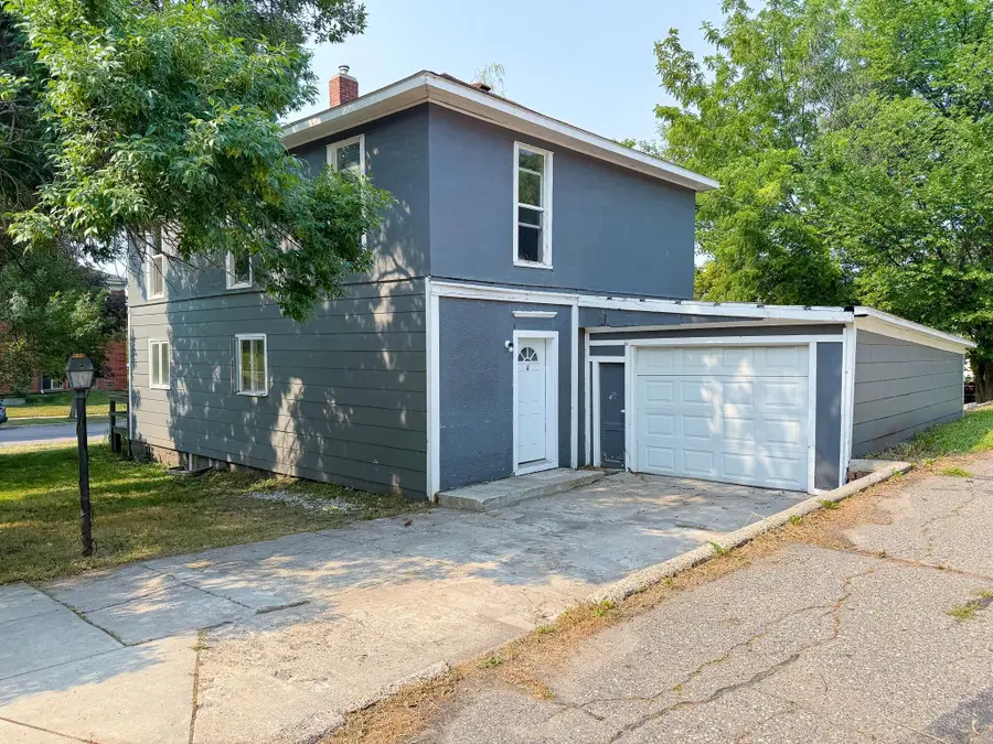 127 E Summit Avenue, Fergus Falls, MN 56537 - #2