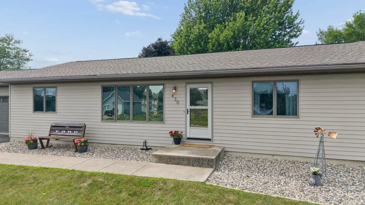 430 9th Street E, Hector, MN 55342 - #1