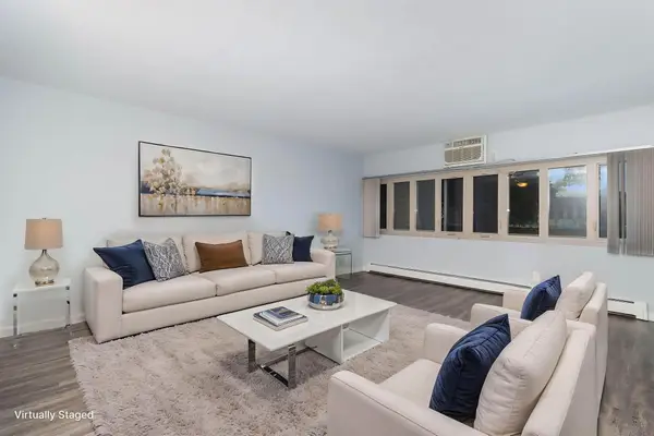 4351 Parklawn Avenue #7E, Edina, MN 55435