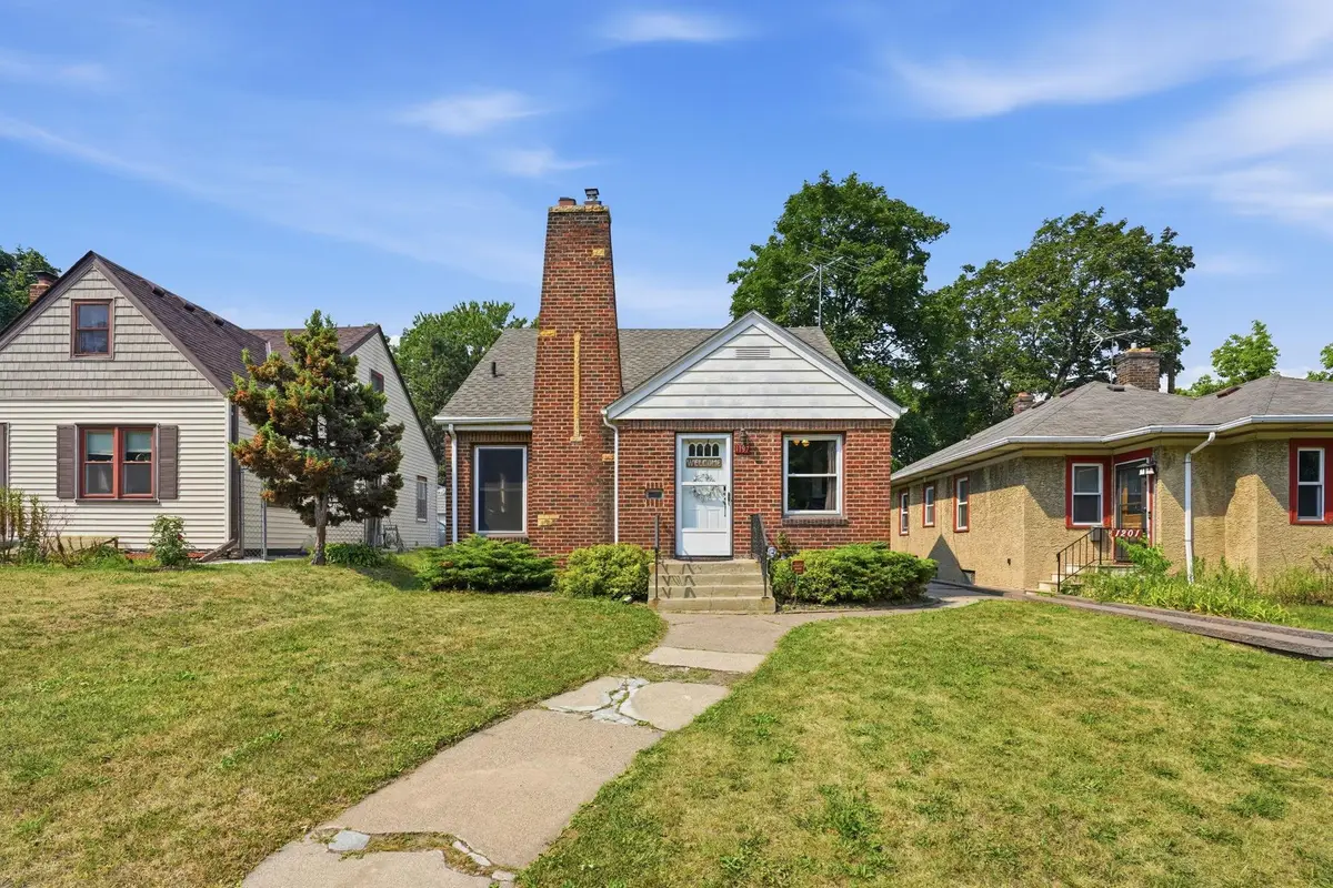 1197 Mclean Avenue, Saint Paul, MN 55106 - #1
