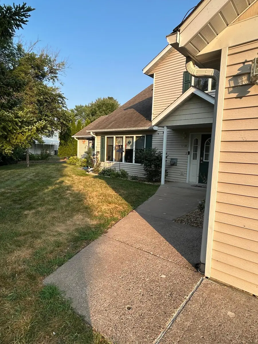 12108 Lake Lane, Lindstrom, MN 55045 - #2