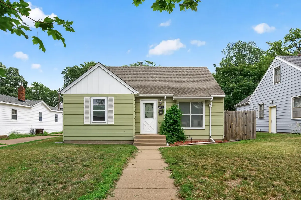 4537 6th Street Ne, Columbia Heights, MN 55421 - #1