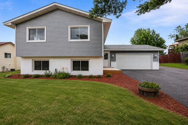 1599 Lancaster Lane, Eagan, MN 55122