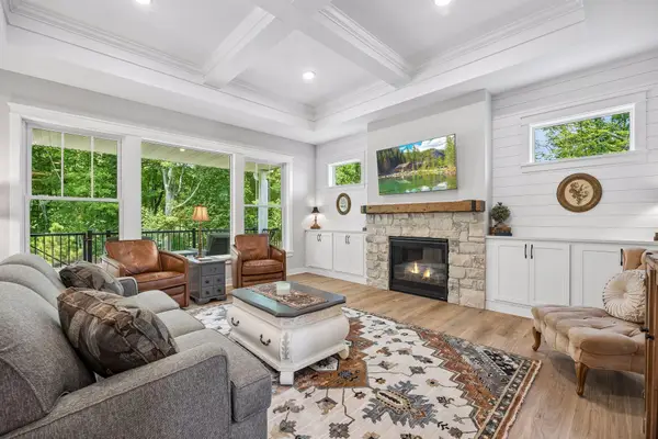 1891 Campfire Drive W, Waconia, MN 55387