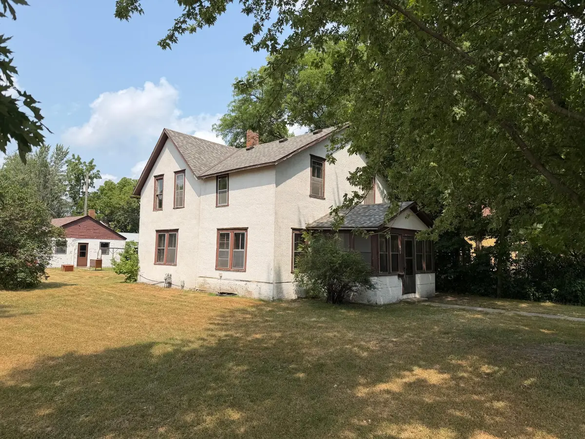 212 5th Street Se, Little Falls, MN 56345 - #1