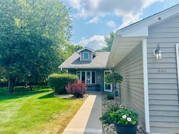 330 Creekview Court, Baldwin, WI 54002