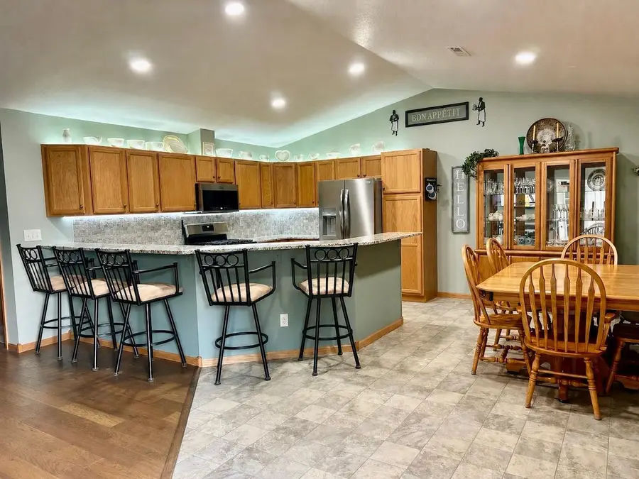 330 Creekview Court, Baldwin, WI 54002 - #2
