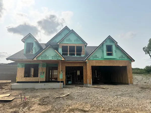 2560 Rock Elm Road, Shakopee, MN 55379