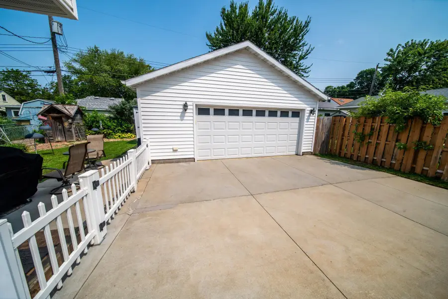 1853 16 1/2 St Nw, Rochester, MN 55901 - #3
