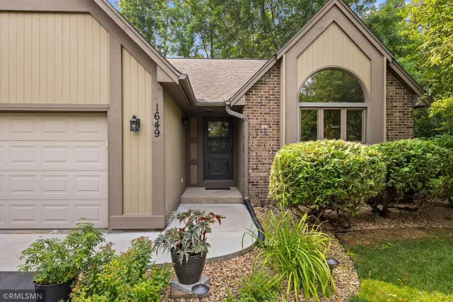 1649 Ashbury Place, Eagan, MN 55122 - #2