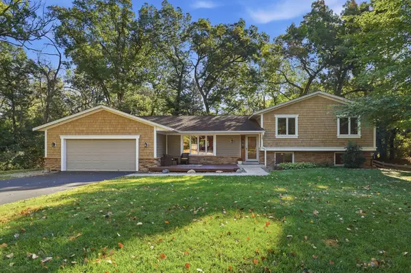 4317 Briarwood Lane, Minnetonka, MN 55343