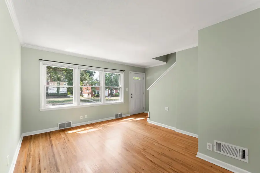 2037 Montreal Avenue, Saint Paul, MN 55116 - #3