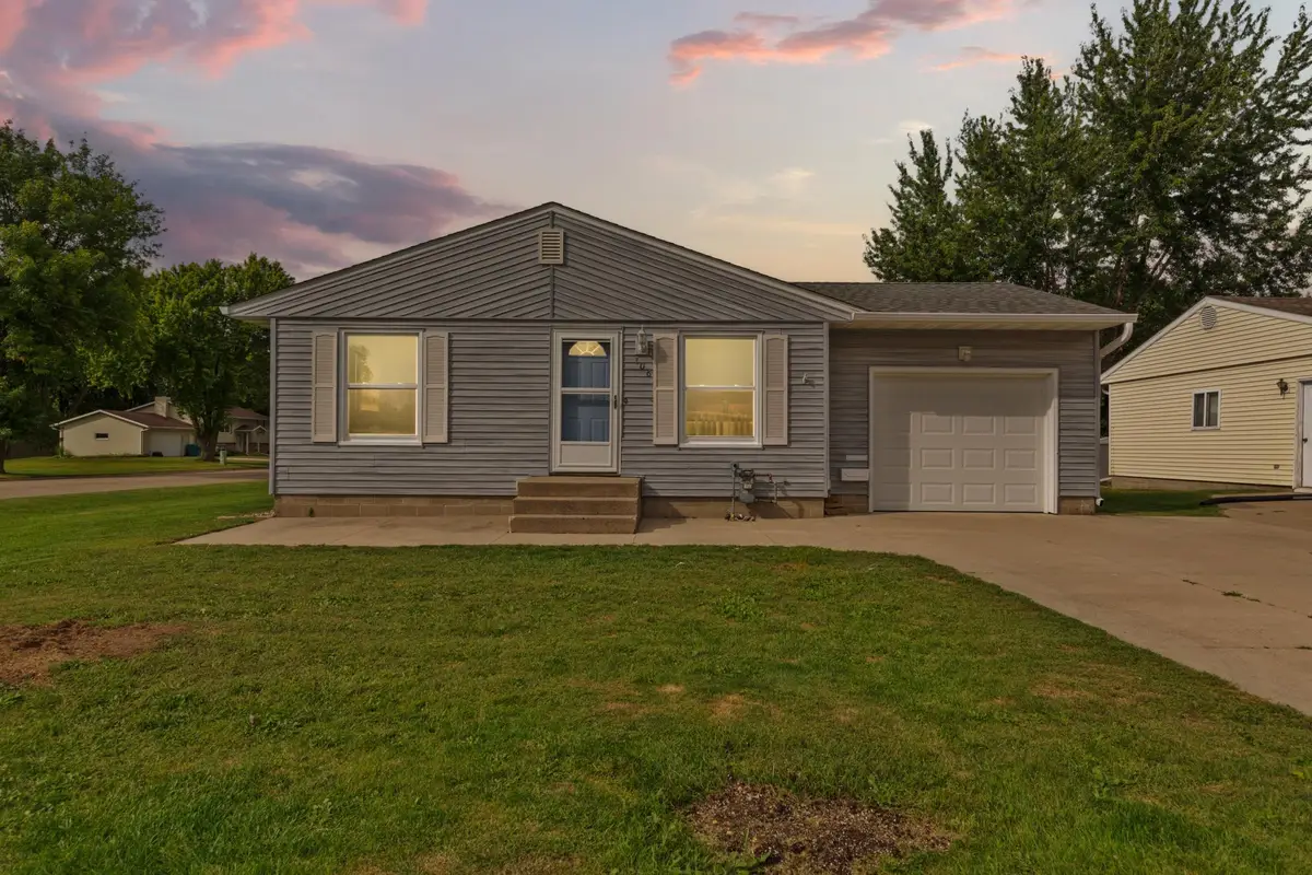 706 17th Street Ne, Owatonna, MN 55060 - #1